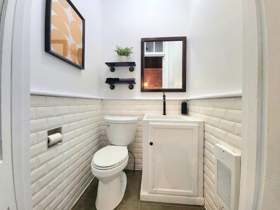 Apartment Loft Style Industriel-centre-ville+parking Gratuit Quebec City